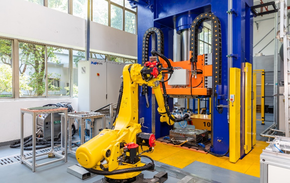 自动化模压成型系统