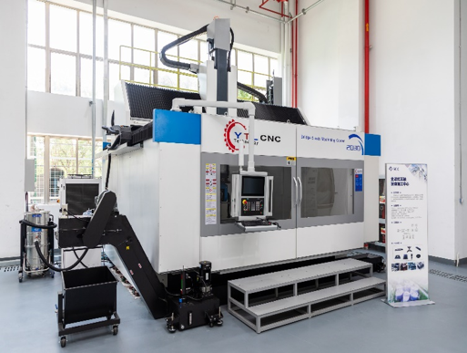 全罩式五轴联动加工中心